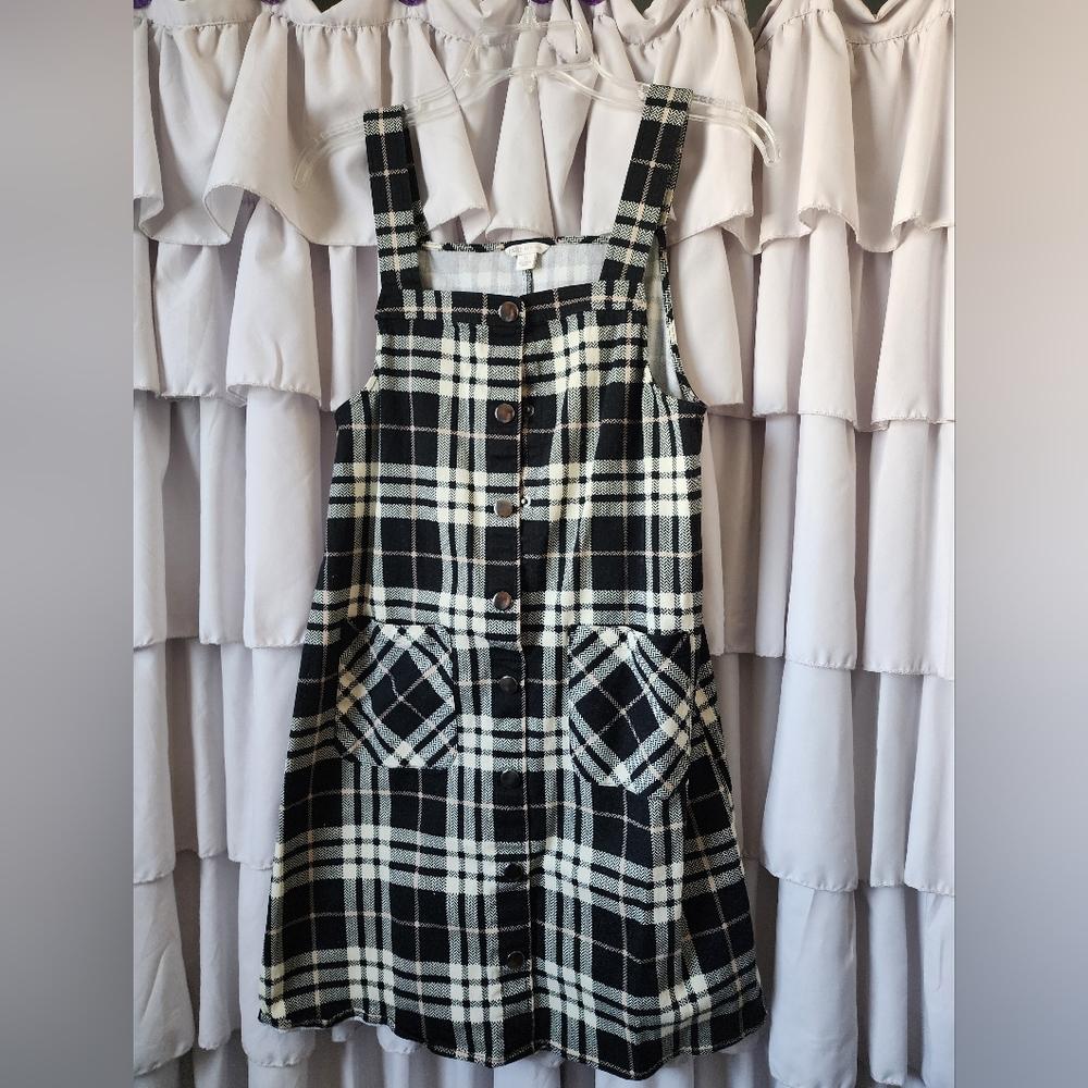 Women's Cato  Summer Black and White Two Pocket Snap Mini Dress Size Small